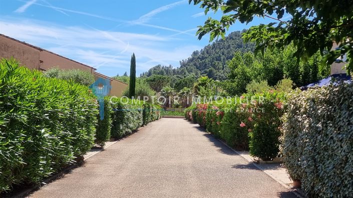 Image No.17-4 Bed House for sale