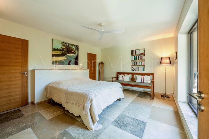 Image No.28-4 Bed House for sale