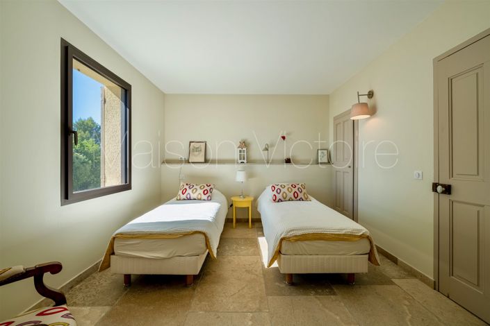 Image No.29-4 Bed House for sale
