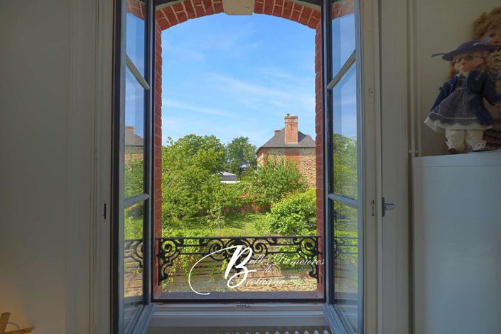 Image No.14-5 Bed House for sale