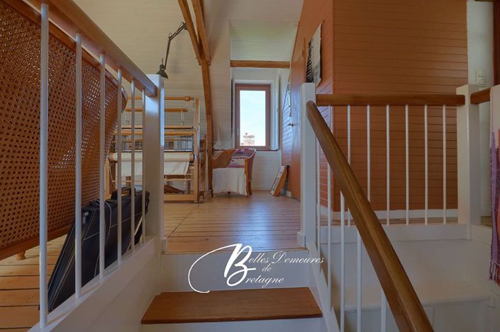 Image No.17-5 Bed House for sale