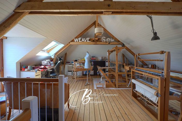 Image No.18-5 Bed House for sale