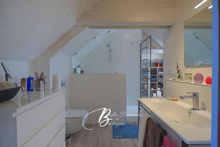 Image No.19-5 Bed House for sale