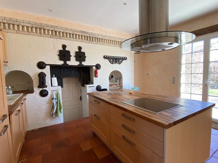 Image No.4-6 Bed House for sale