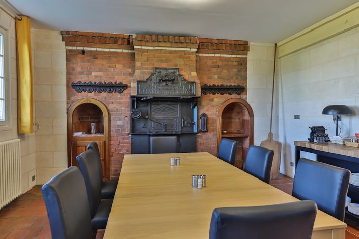 Image No.5-6 Bed House for sale