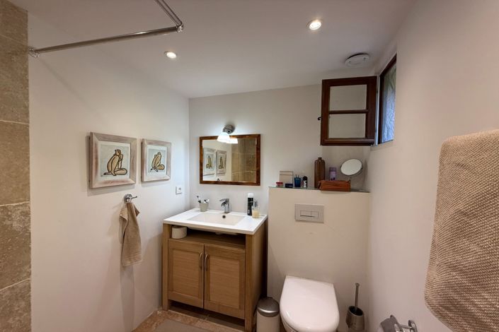Image No.10-2 Bed House for sale