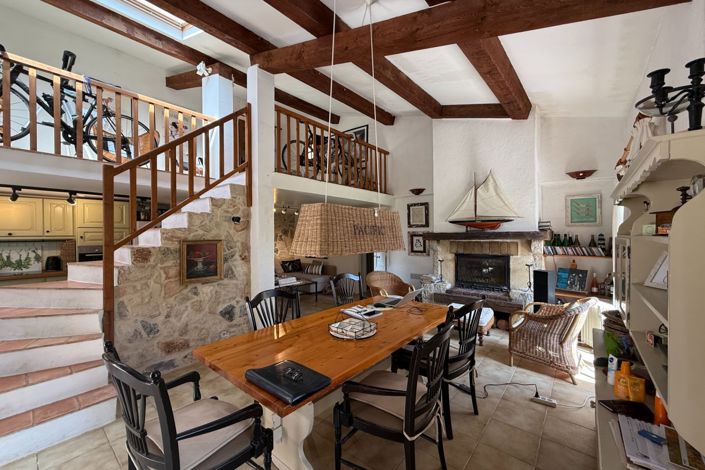 Image No.18-2 Bed House for sale