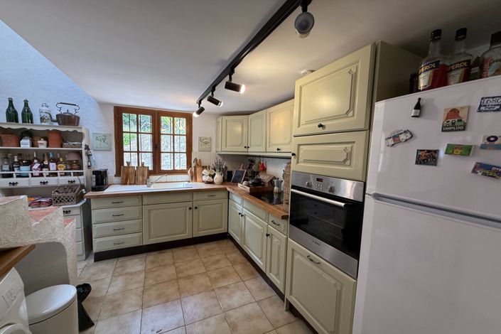 Image No.4-2 Bed House for sale