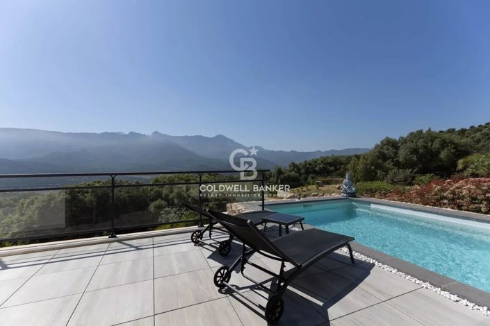 Image No.31-4 Bed House for sale