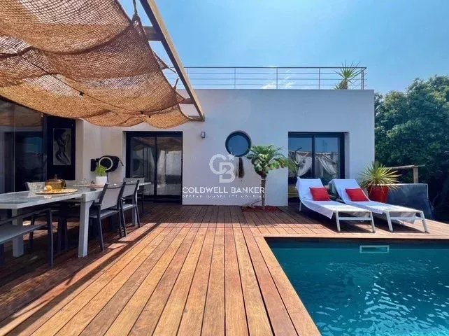 Image No.31-4 Bed House for sale