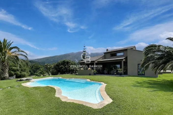 Image No.4-House for sale