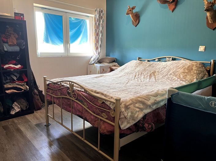 Image No.7-3 Bed House for sale