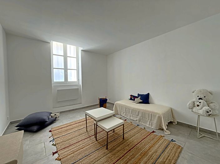 Image No.6-Appartement de 2 chambres à vendre à Cadenet