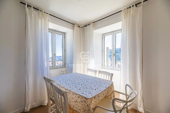 Image No.11-6 Bed House for sale