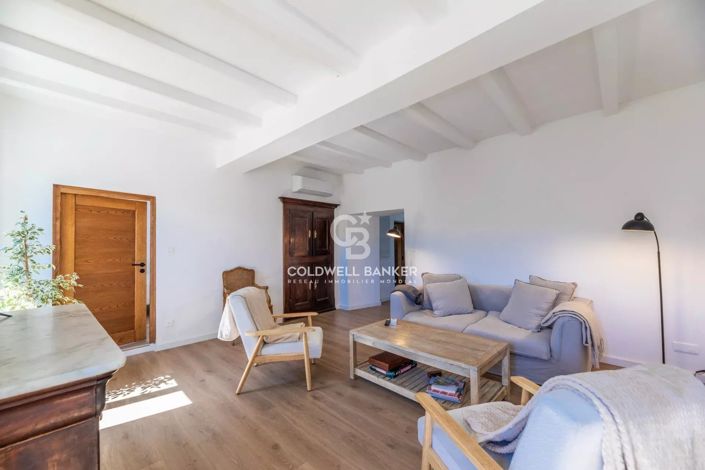 Image No.13-6 Bed House for sale