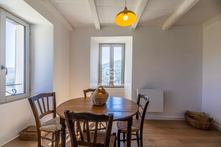 Image No.23-6 Bed House for sale