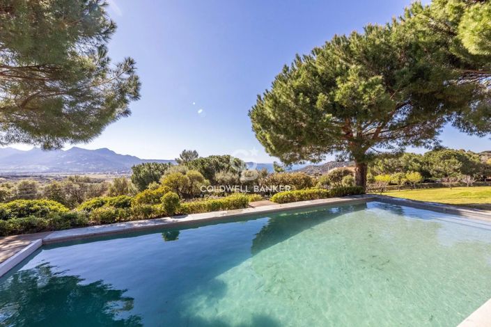 Image No.4-7 Bed House for sale