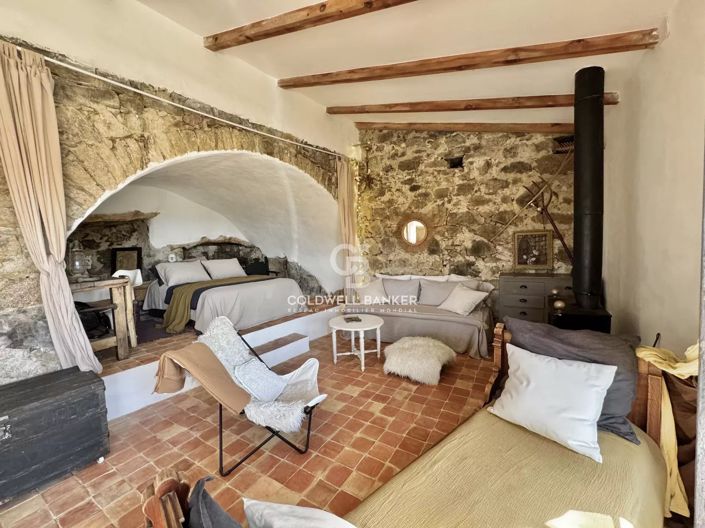 Image No.27-4 Bed House for sale