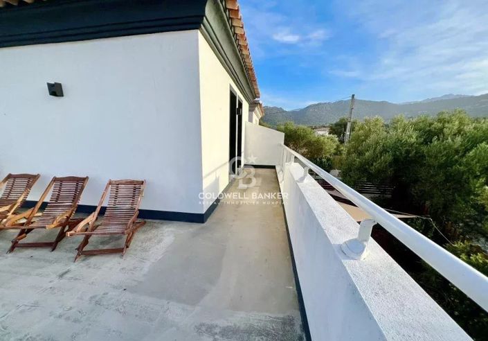 Image No.18-4 Bed House for sale