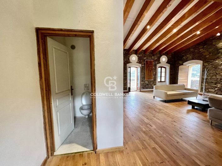 Image No.29-10 Bed House for sale