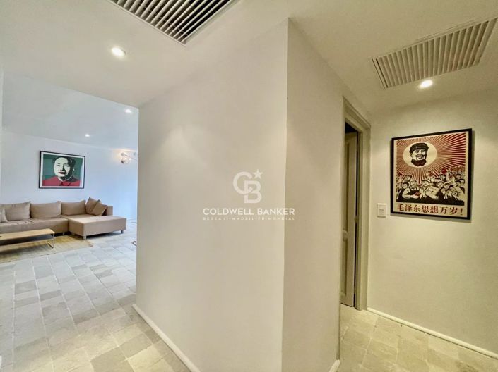 Image No.38-10 Bed House for sale