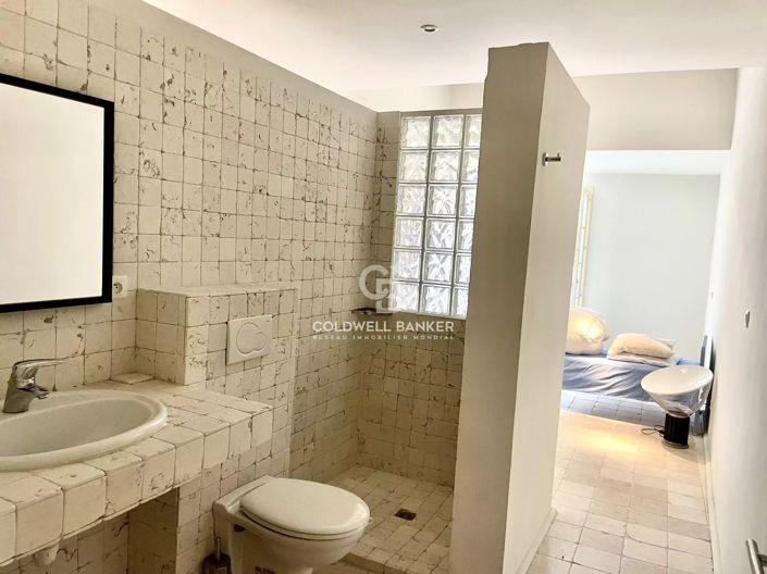 Image No.41-10 Bed House for sale