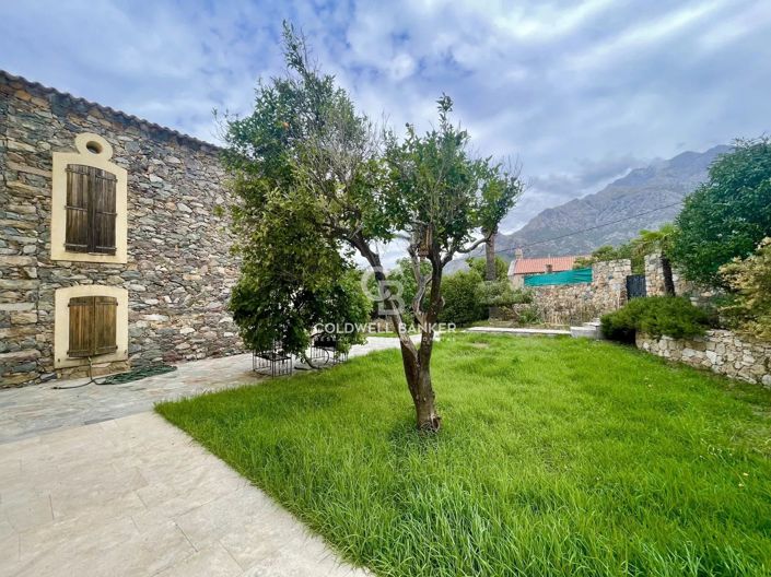 Image No.45-10 Bed House for sale