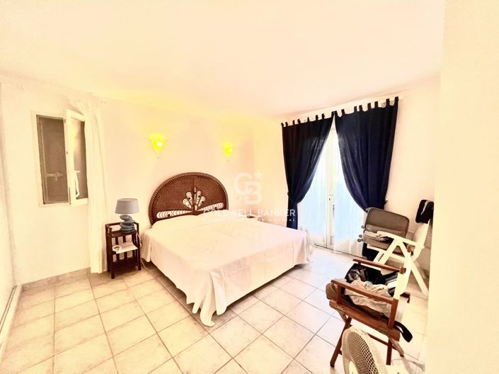 Image No.16-3 Bed House for sale