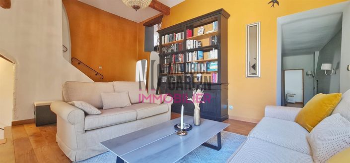 Image No.18-5 Bed House for sale
