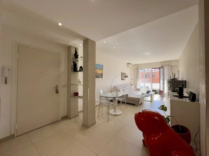 Image No.3-Appartement de 2 chambres à vendre à Nice