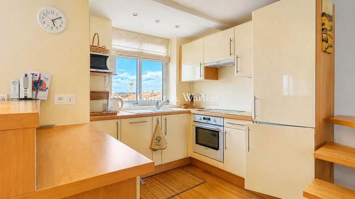 Image No.3-3 Bed Apartment for sale