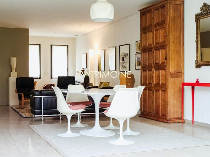 Image No.2-4 Bed House for sale