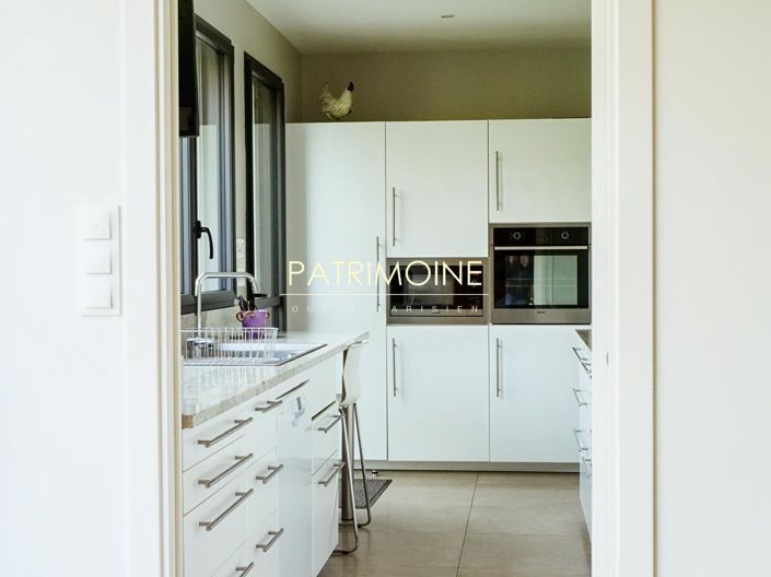 Image No.4-4 Bed House for sale