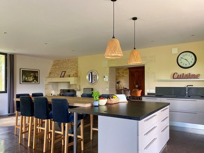 Image No.6-4 Bed House for sale