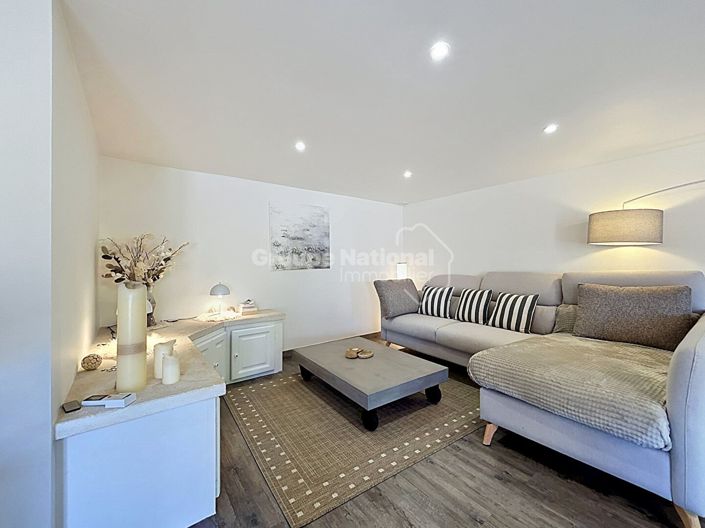 Image No.5-3 Bed House for sale