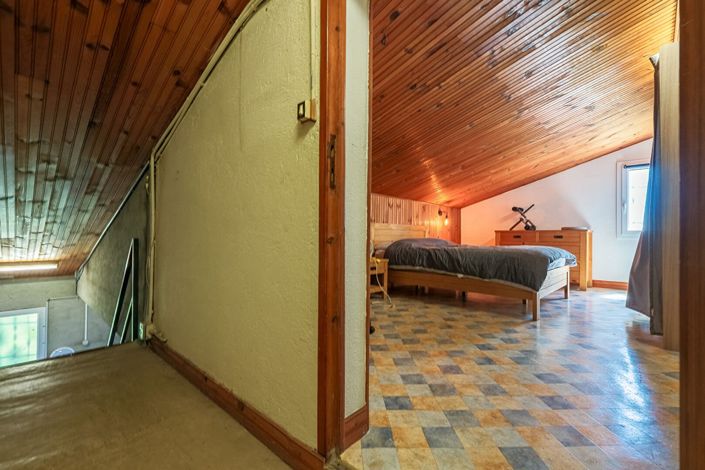 Image No.18-3 Bed House for sale