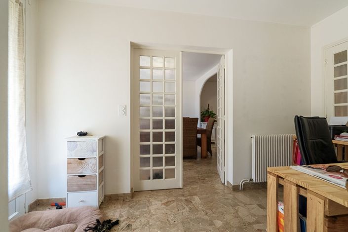 Image No.8-3 Bed House for sale