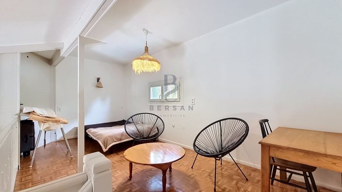 Image No.12-5 Bed House for sale