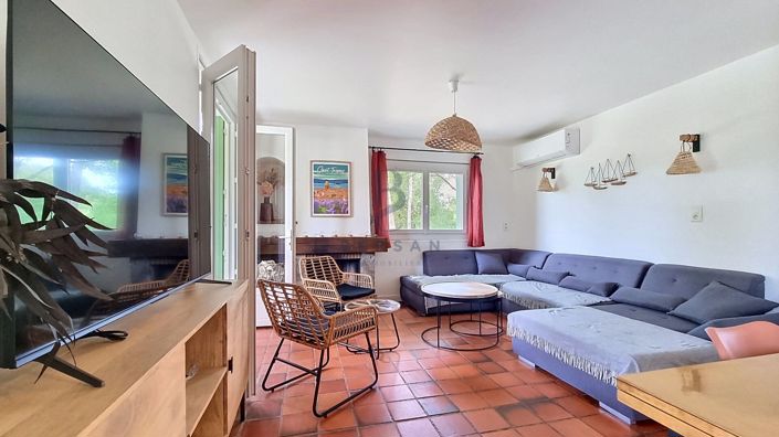 Image No.9-5 Bed House for sale