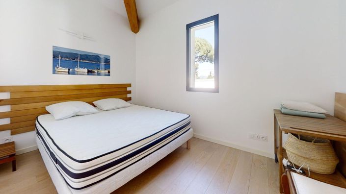 Image No.9-4 Bed House for sale
