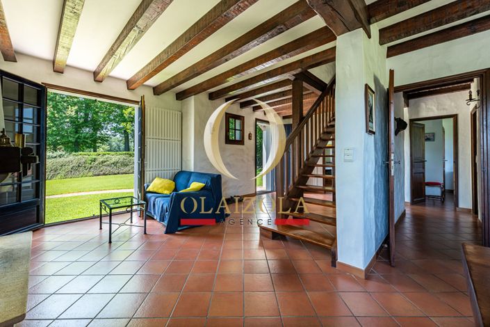 Image No.6-4 Bed House for sale