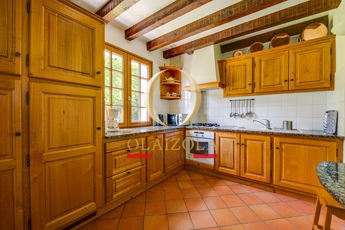 Image No.7-4 Bed House for sale