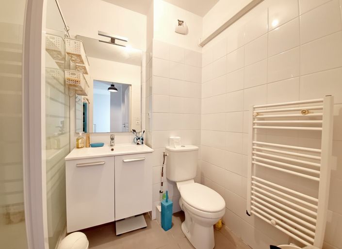Image No.10-3 Bed House for sale