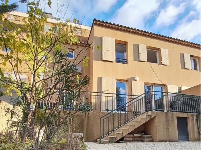 Image No.12-3 Bed House for sale