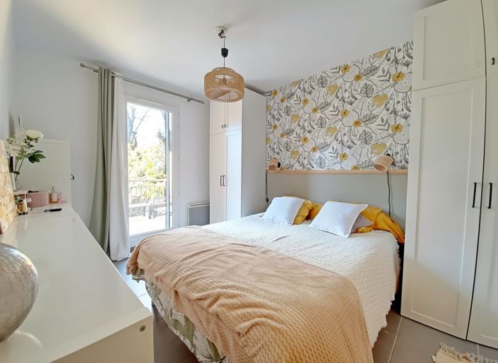Image No.7-3 Bed House for sale