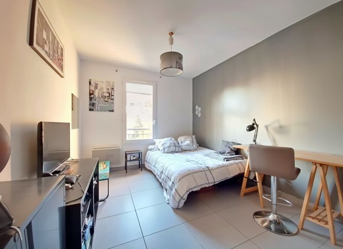 Image No.9-3 Bed House for sale