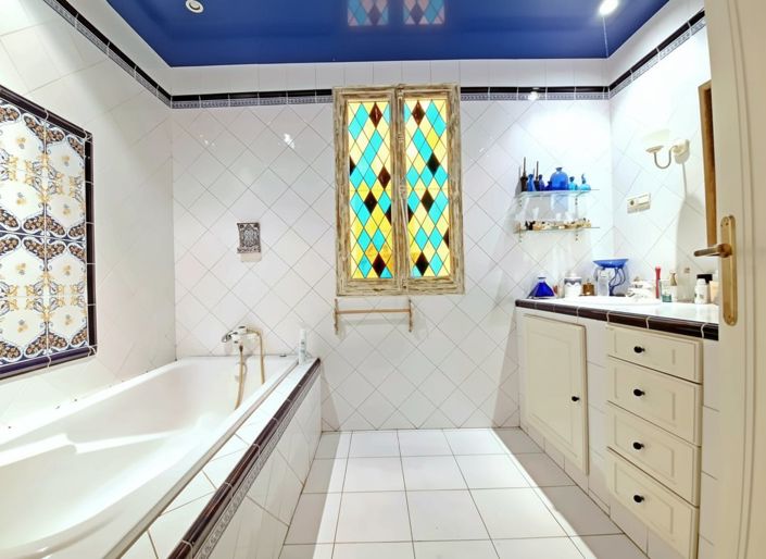 Image No.12-2 Bed Apartment for sale