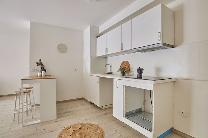 Image No.4-2 Bed Apartment for sale