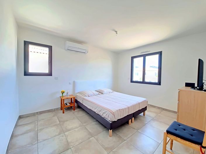 Image No.5-4 Bed House for sale