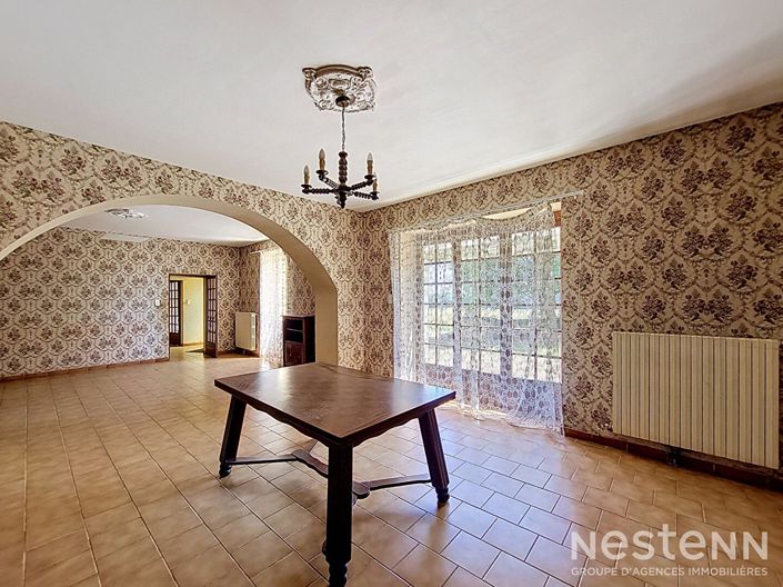 Image No.7-5 Bed House for sale